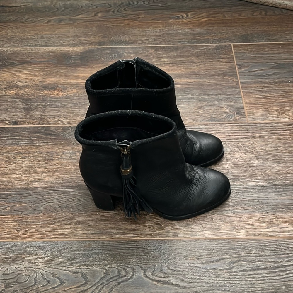 Ralph Lauren Size 6 Boots